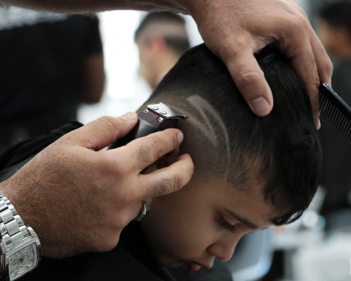 What are the purpose of the men’s hair stylist and best hair cutting salon in Mississauga?